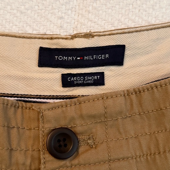 Tommy Hilfiger Cargo Shorts NWT - Picture 3 of 5